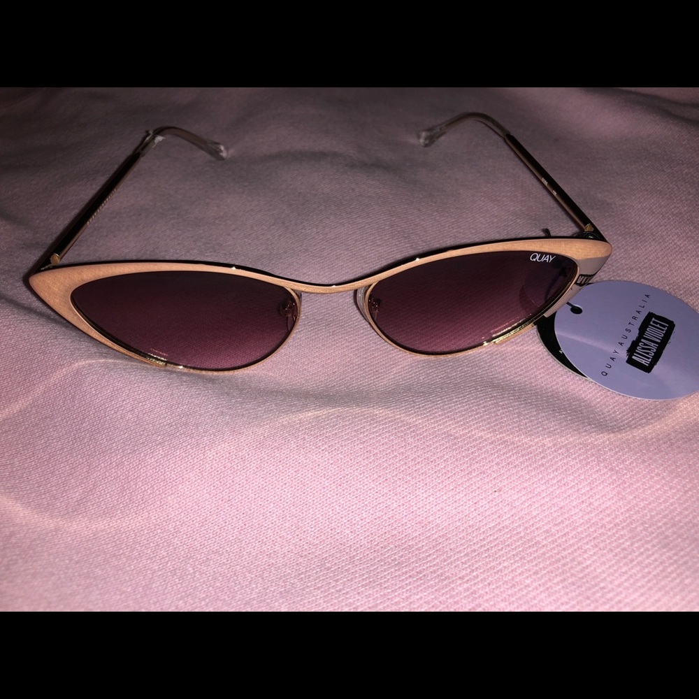 NWT Quay x Alissa Violet Sunglasses